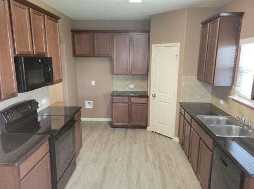 412 Zenith Rd, Georgetown TX  78626-8195 exterior