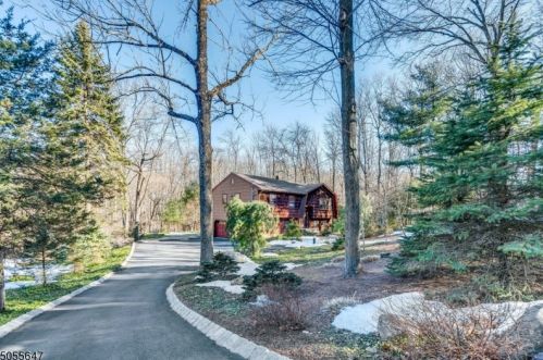 3 Boonton Ave, Boonton Township, NJ 07005-8925