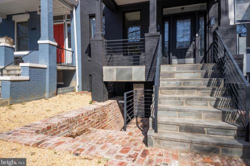 647 Kenyon St, Washington, DC 20010-2909