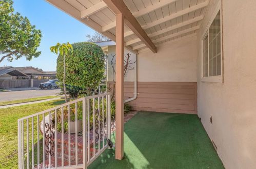 9581 Swallow Ln, Garden Grove CA  92841-2638 exterior