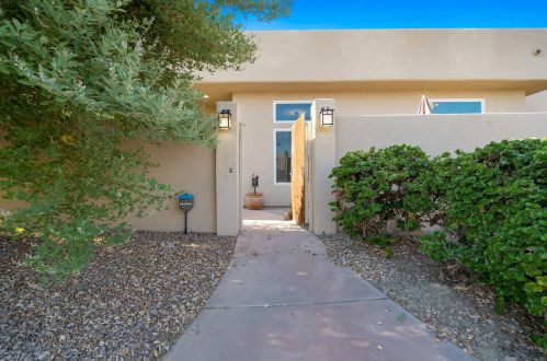 77895 Calle Colima, La Quinta CA  92253-5528 exterior