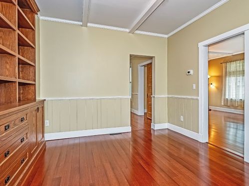 427 New Castle St, Zelienople PA  16063-1253 exterior