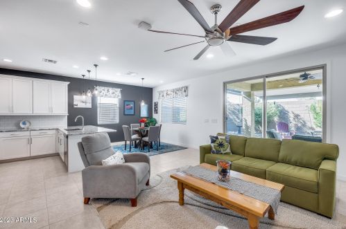 24846 172nd Ln, Sun City, AZ 85387-2134