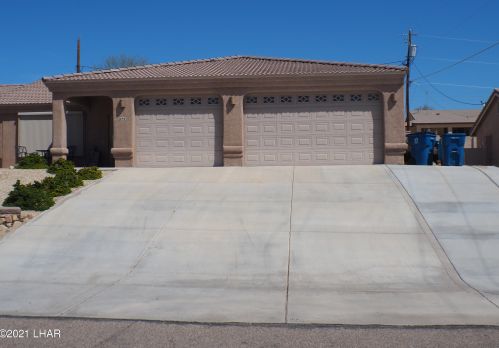 690 Desert View Dr, Lake Havasu City, AZ 86404-2767