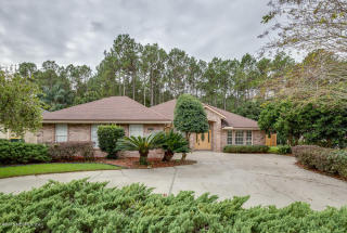 9224 Starpass Dr, Jacksonville, FL 32256-3800