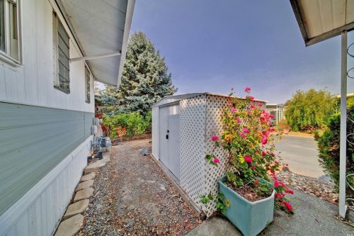 39 Cardinal Way, Santa Rosa CA  95409-4108 exterior