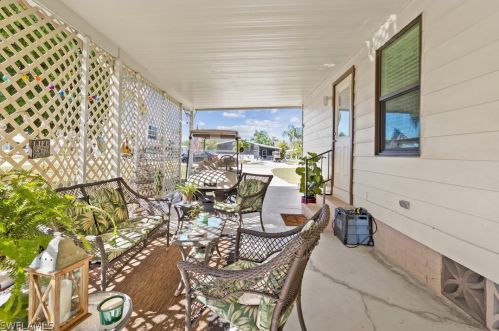 26248 Queen Mary Ln, Bonita Springs FL  34135-6536 exterior