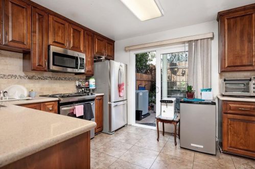 6544 Bell Blf Ave, San Diego CA 92119-1002 exterior