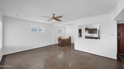 4522 11 Ave, Phoenix AZ 85013-1017 exterior