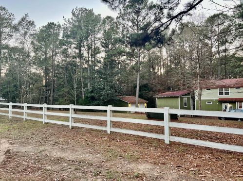 200 Agnes Trl, Defuniak Springs, FL 32435-8633