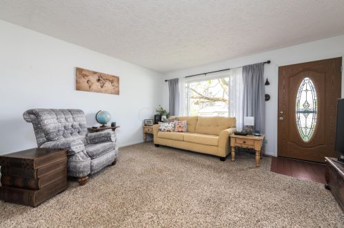 300 Stanley St, Bellefontaine OH  43311-2454 exterior