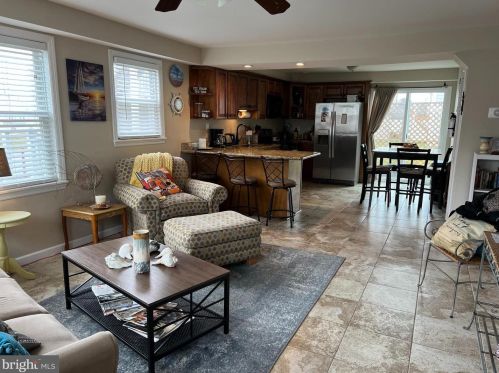 102 Quay Blvd, Brigantine City NJ  08203-3439 exterior