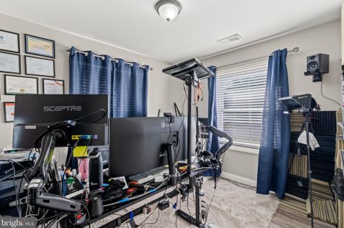 28 Buckingham Dr, Willingboro NJ  08046-1623 exterior