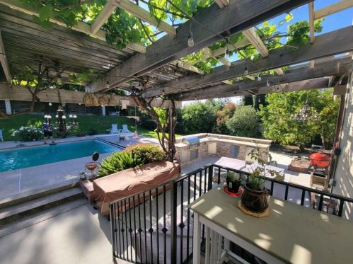261 Tierra Del Sol, Hollister, CA 95023-6905
