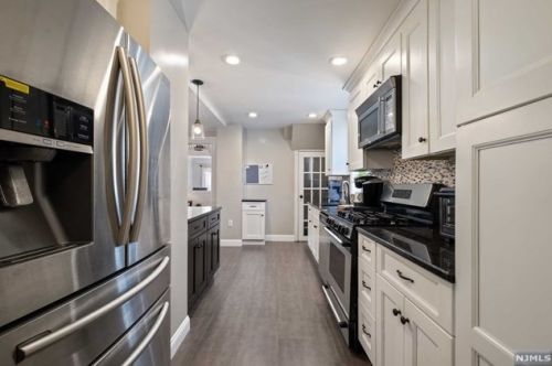23 Maple St, Ridgefield Park NJ  07660-2214 exterior