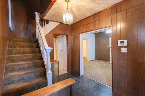 515 Peebles St, Pittsburgh PA 15221-3263 exterior