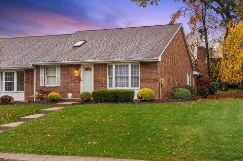 622 Frank Dr, New Kensington, PA 15068-4955