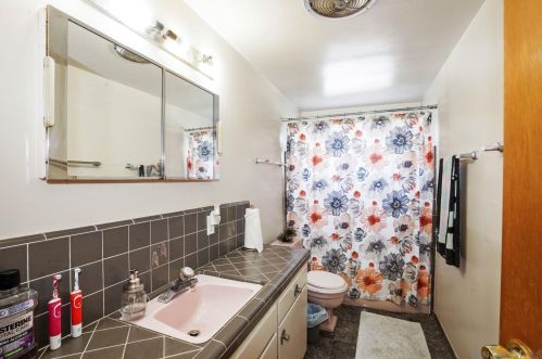 5422 Redding Rd, San Diego CA  92115-1133 exterior