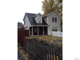 8 Hulse St, Wallkill NY  12589-3110 exterior