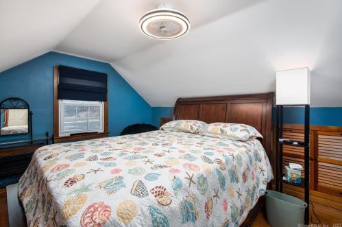 5 Meriline Ave, Plainville CT  06062-2422 exterior
