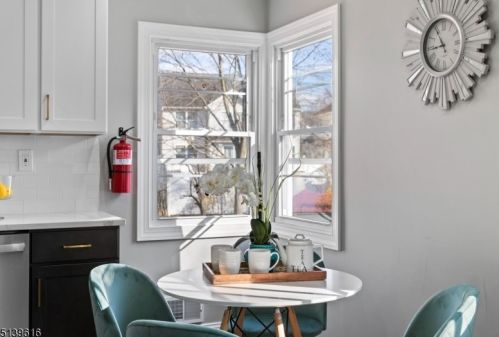 8 Mary Ln, Fanwood NJ  07023-1009 exterior