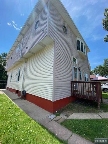 375 5th Ave, Paterson NJ  07514-2234 exterior