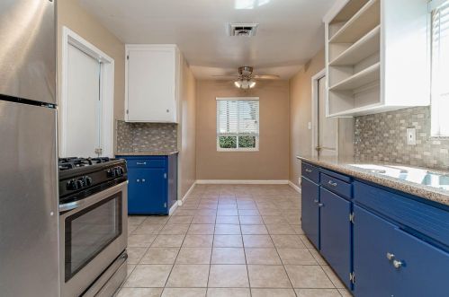 609 Dot Way, Manteca CA  95336-5808 exterior