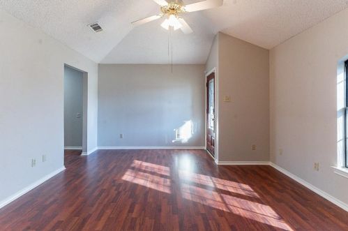 590 Dandelion Dr, Cedar Hill TX 75104-7929 exterior