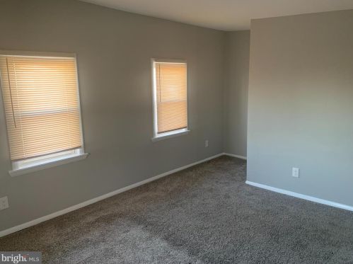 27 Wood St, West Deptford NJ  08066-1444 exterior