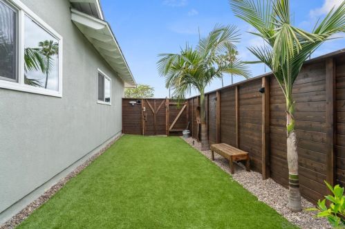 3987 Broadlawn St, San Diego CA 92111-3318 exterior