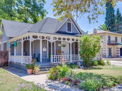 4542 Orange St, Riverside, CA 92501-4159