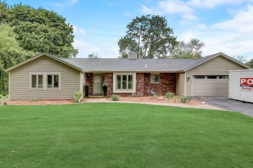 2818 River Rd, Waterford, WI 53185-5079