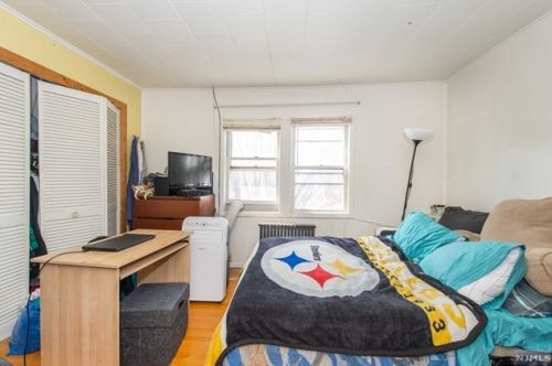 16 Beekman St, Bloomfield NJ 07003-3802 exterior