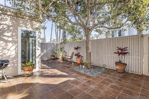 71 Half Moon Bnd, San Diego, CA 92118-3231