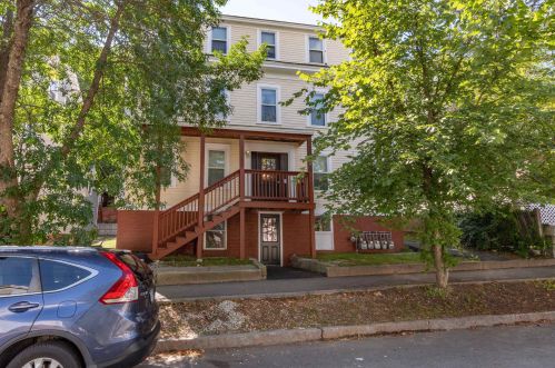 23 Union St, Concord NH  03301-4247 exterior