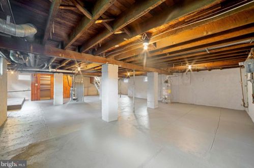 430 Manor Rd, Beverly NJ  08010-1028 exterior