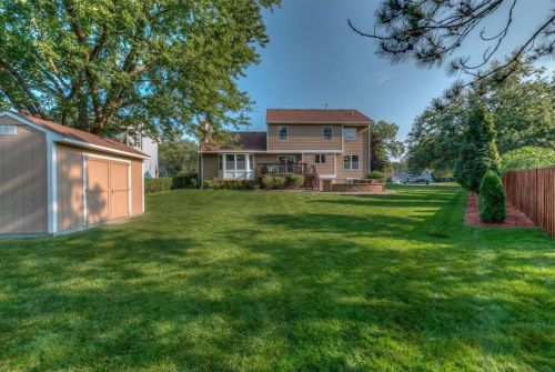 1710 Laurel Ave, Hudson WI  54016-2000 exterior