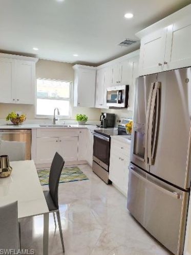 545 110th Ave, Naples FL  34108-1815 exterior