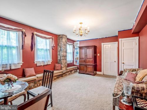 17363 Charles Town Rd, Charles Town WV  25414-5221 exterior