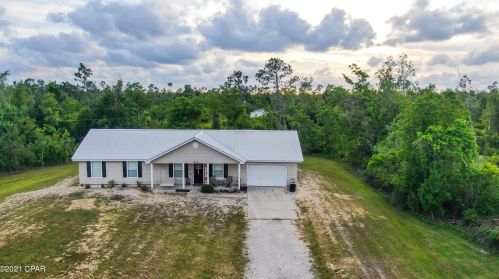 5943 Shannon Cir, Youngstown, FL 32466-2643