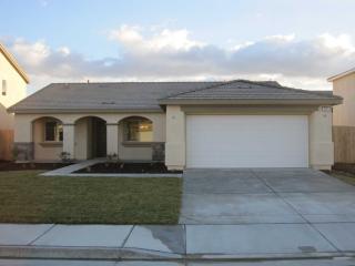 3424 Gemstone Ave, Tropico Village, CA 93560-5945