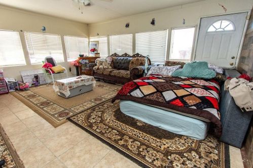 445 Simmons Rd, Turlock CA  95380-9786 exterior