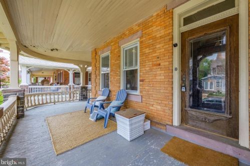 328 Columbia Ave, Lansdale PA  19446-3502 exterior