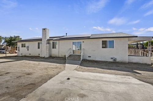 21906 Martin St, Perris CA 92570-8716 exterior