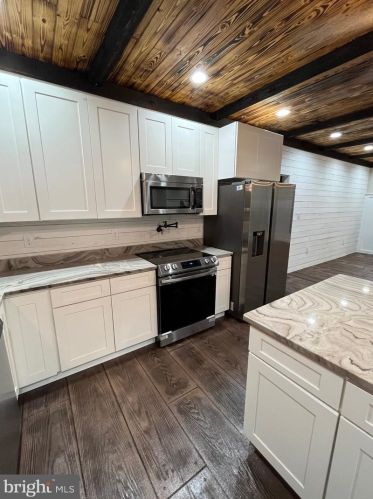 594 Baynesville Rd, Montross VA  22520-2325 exterior