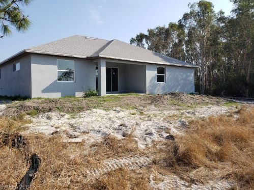 2617 49th St, Lehigh Acres, FL 33971-4714