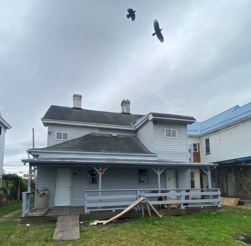354 Arch St, South Connellsville, PA 15425-2601