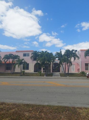 1255 53rd St, Hialeah FL  33012-9001 exterior