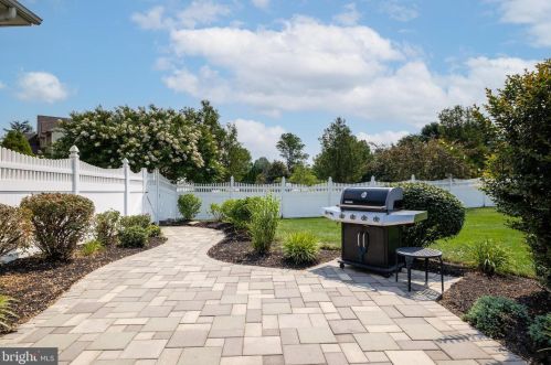 16 Livingston Ln, Lumberton Township NJ  08048-6210 exterior