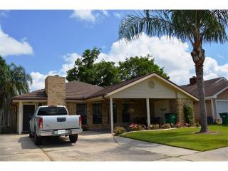5137 Dueling Oaks Ave, Marrero, LA 70072-4984